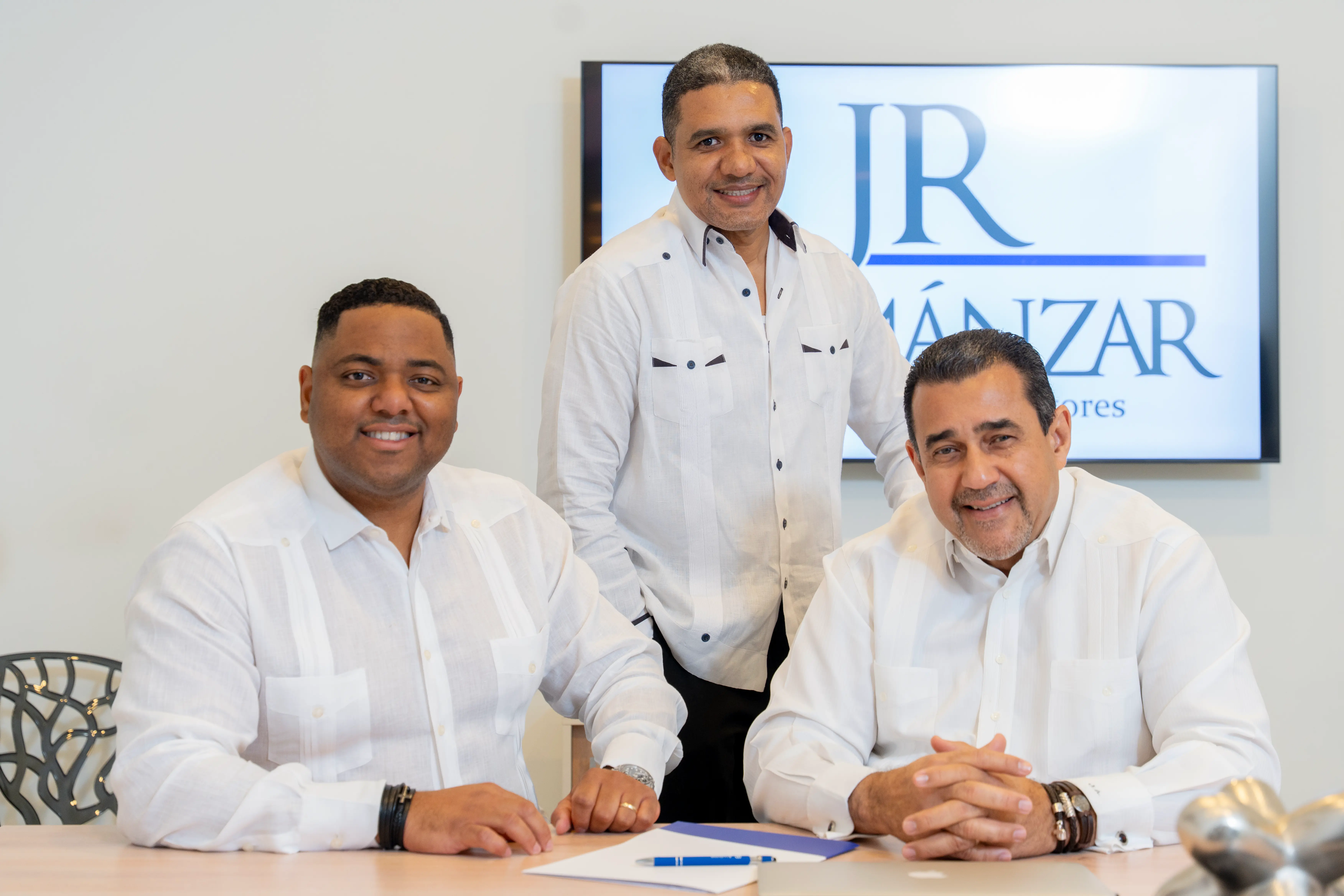 Socios de JR Almánzar Abogados y Consultores